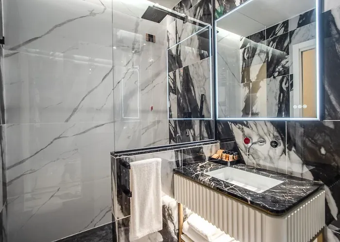 Cc Palace 4* Roma